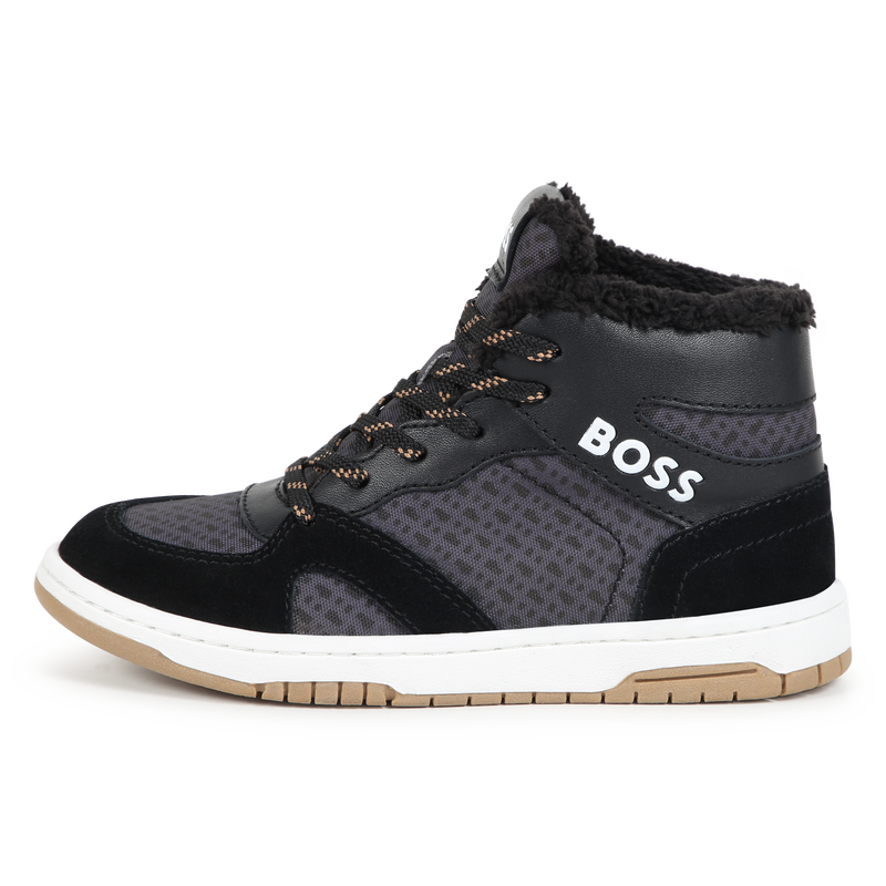 Sapatilhas pele com atacadores BOSS 
                    BOY