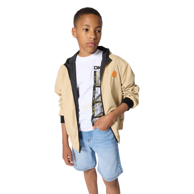 T-SHIRT DE MANGA CURTA DKNY 
                        BOY