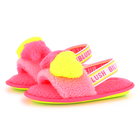 Chinelos em malha polar BILLIEBLUSH 
                    GIRL
