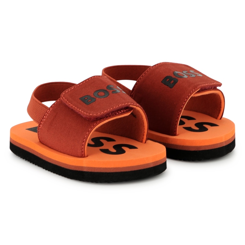 Sand&aacute;lias com velcro BOSS 
                        BOY