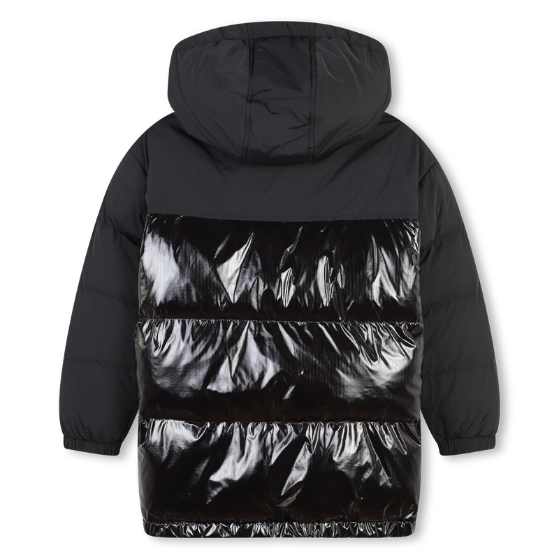 Blus&atilde;o acolchoado com capuz DKNY 
                        GIRL