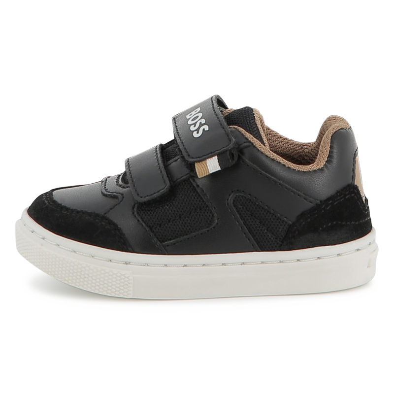 Tênis com fecho de velcro BOSS 
                    BOY