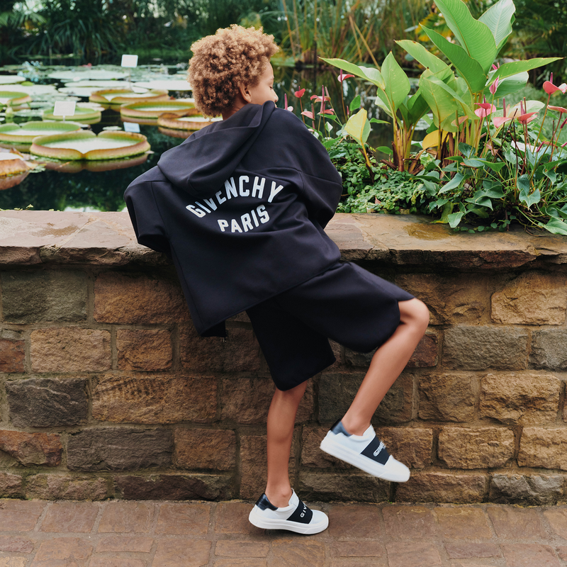 CAL&Ccedil;&Otilde;ES COM CINTURA EL&Aacute;STICA GIVENCHY 
                        BOY