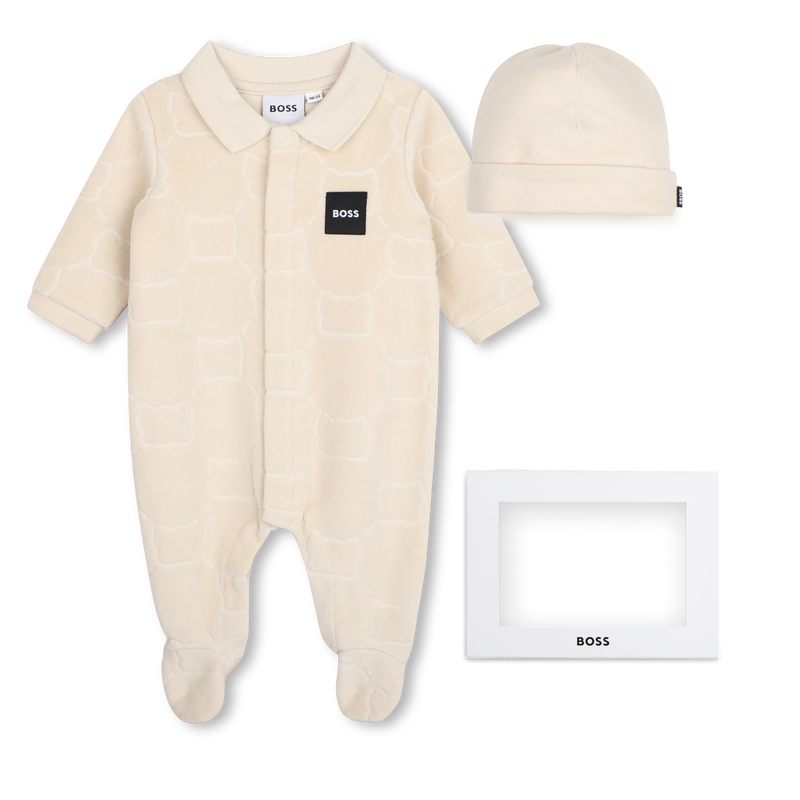 Conjunto de pijama e touca BOSS 
                        MENINO