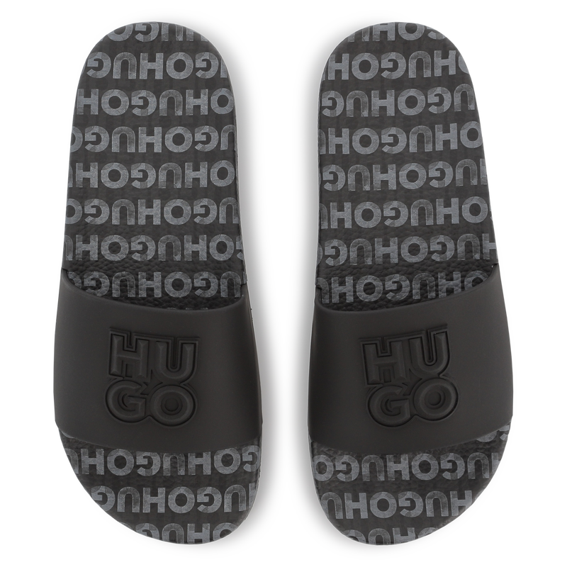 Chinelos leves com log&oacute;tipo HUGO 
                        BOY