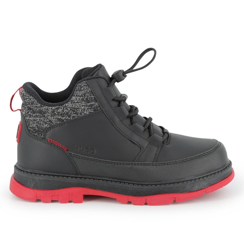 Botins com atacadores HUGO 
                    BOY