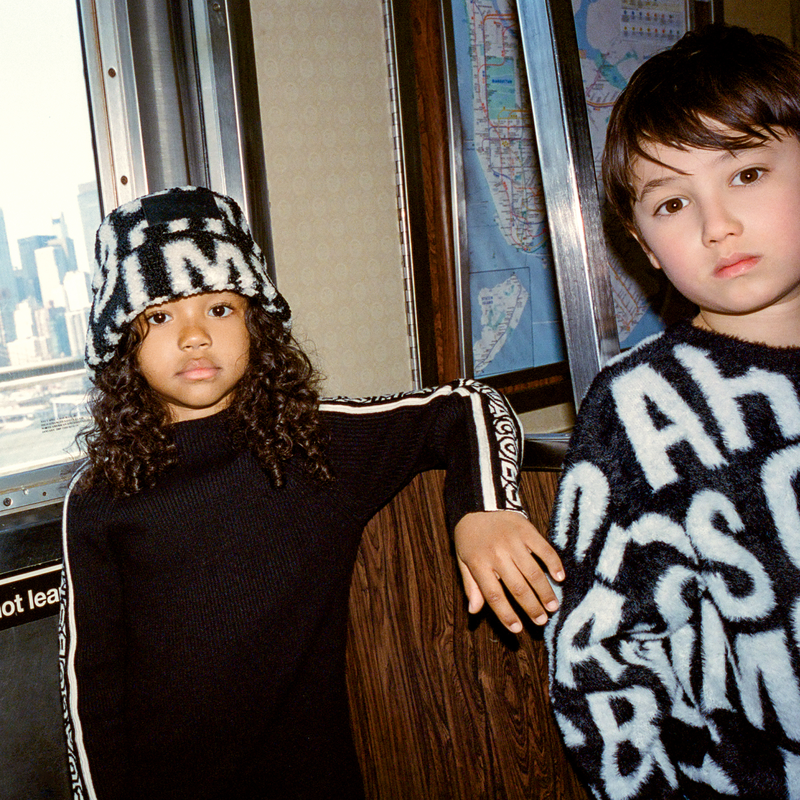 Panam&aacute; em material polar MARC JACOBS 
                        UNISEX