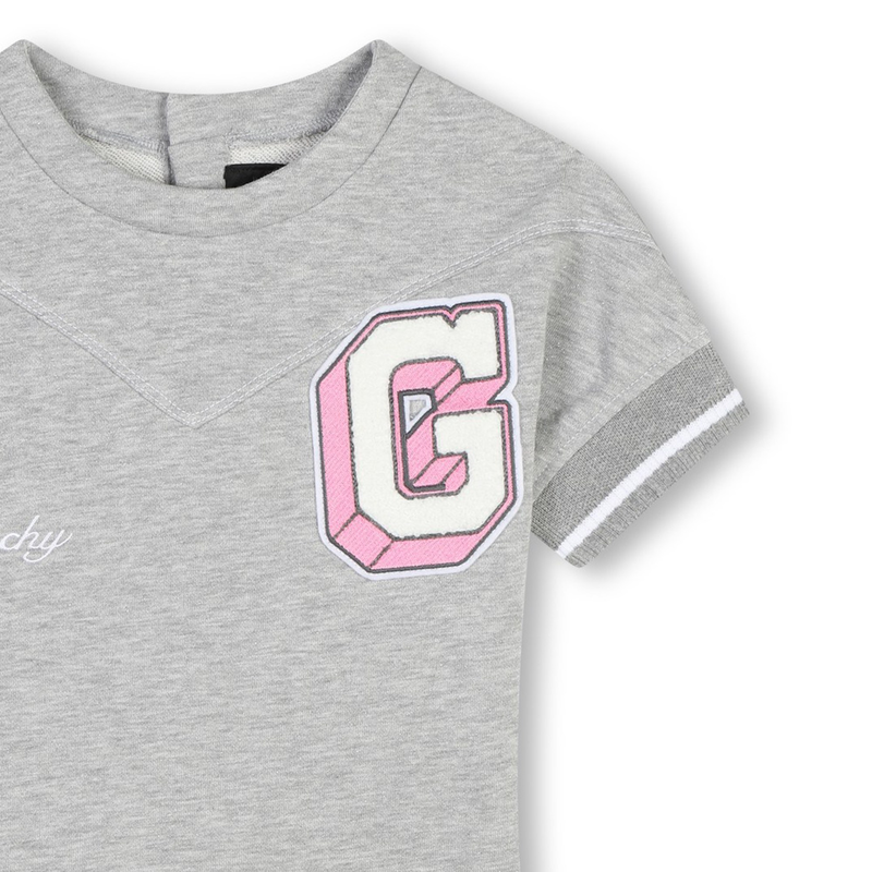 Vestido evasê com emblemas GIVENCHY 
                    GIRL