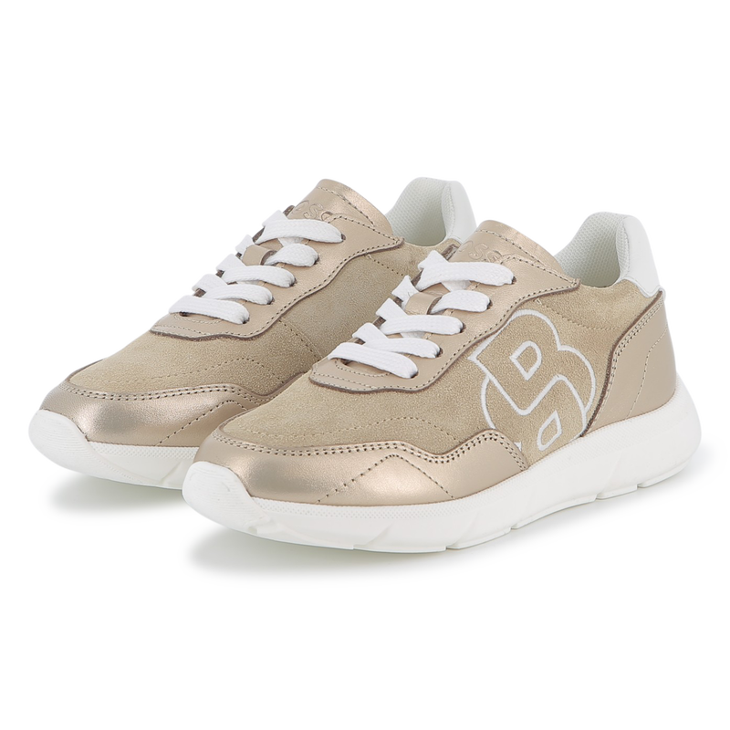 T&ecirc;nis com cadar&ccedil;o BOSS 
                        GIRL