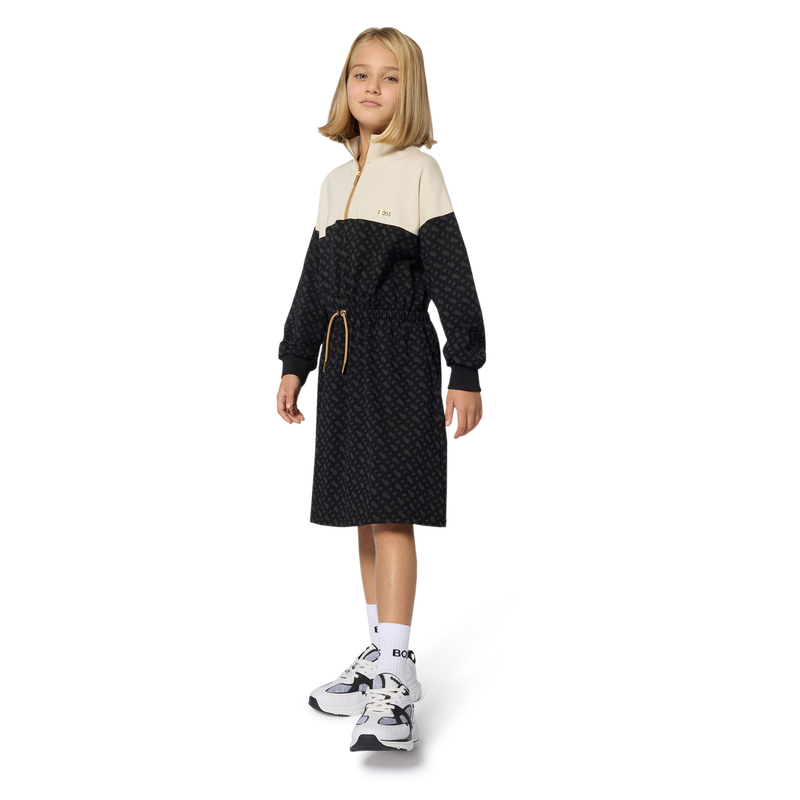 T&ecirc;nis com cadar&ccedil;o BOSS 
                        BOY