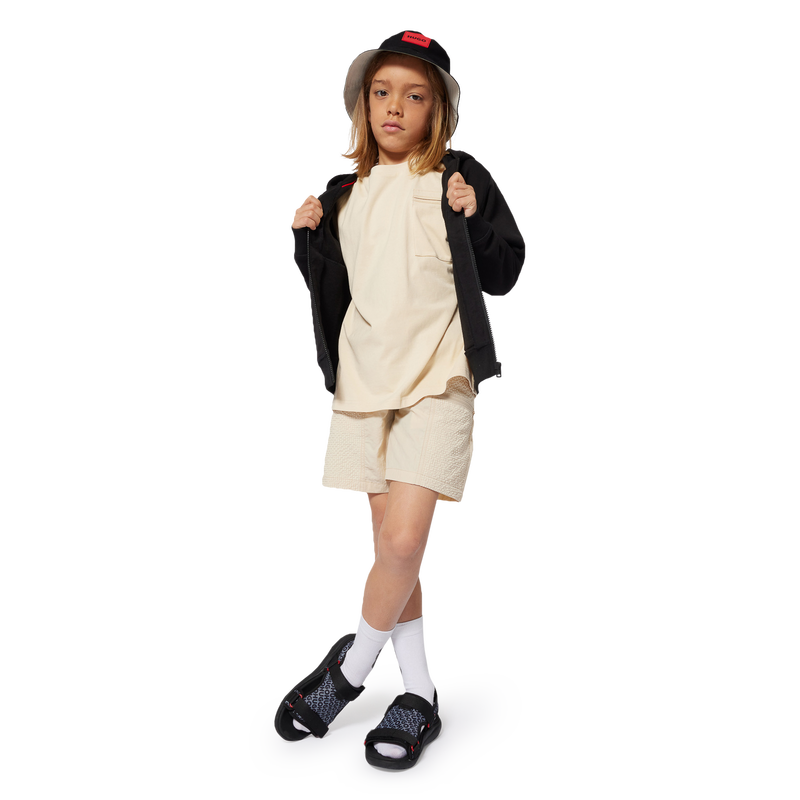 Panam&aacute; revers&iacute;vel HUGO 
                        BOY