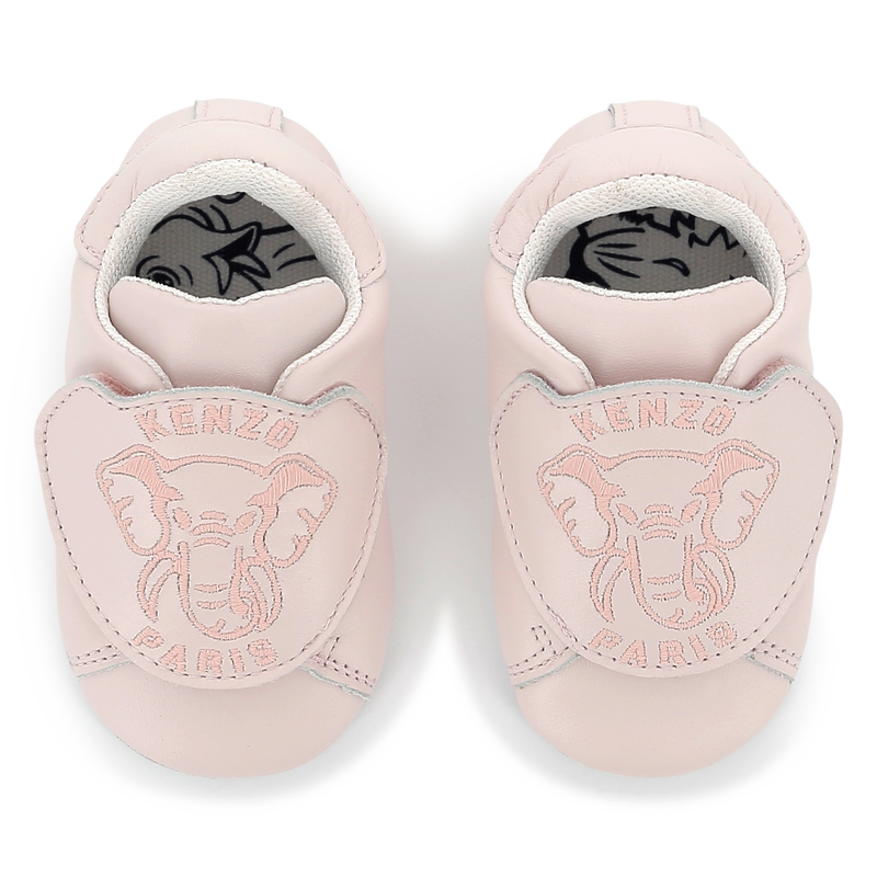 Pantufas de velcro em pele KENZO KIDS 
                        UNISEX