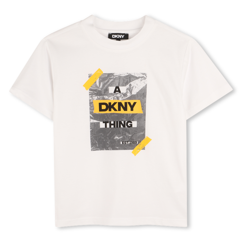 T-shirt de manga curta DKNY 
                    BOY