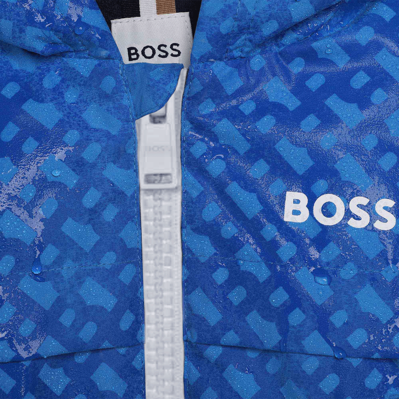 CORTA VENTO COM CAPUCHA BOSS 
                    BOY