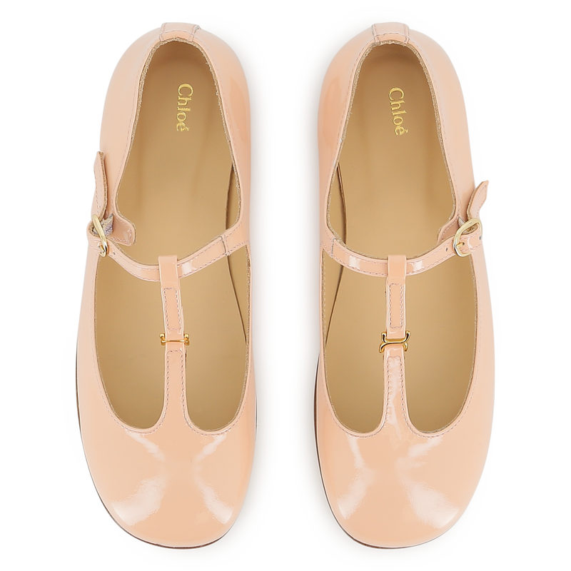 Bailarinas de couro CHLOE 
                    GIRL