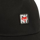 Bon&eacute; com log&oacute;tipo DKNY 
                    MENINA