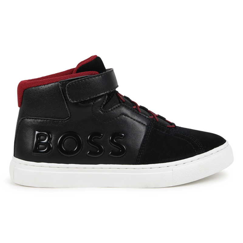 Sapatilhas atacadores e velcro BOSS 
                    BOY
