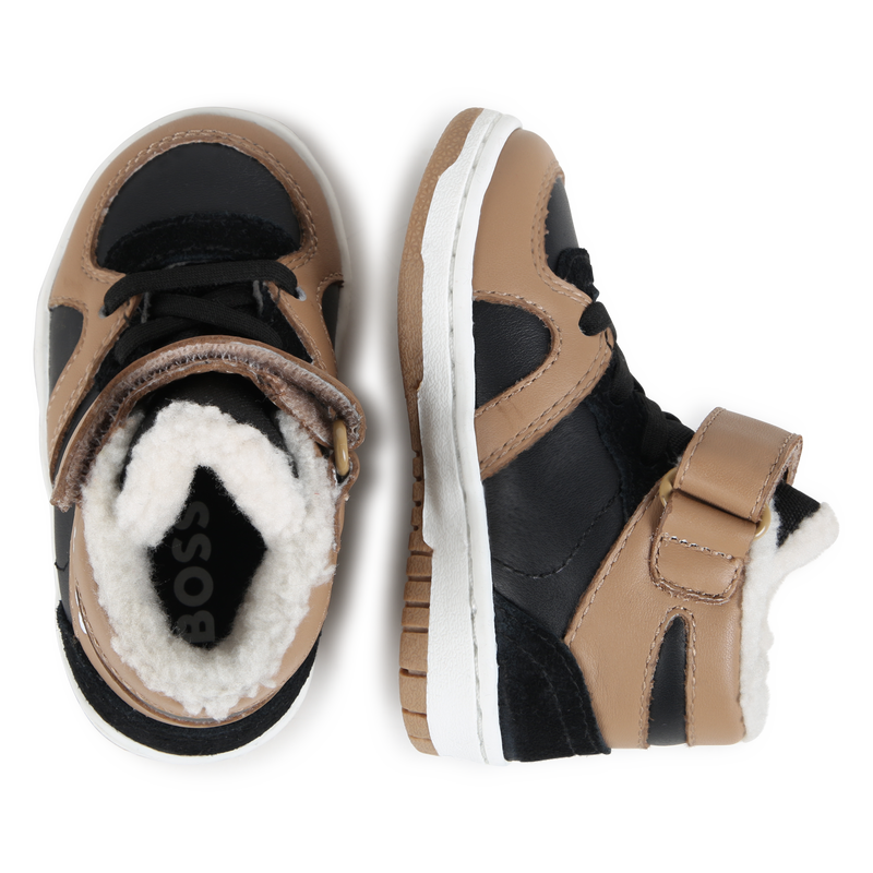 Sapatilhas velcro e atacadores BOSS 
                    BOY
