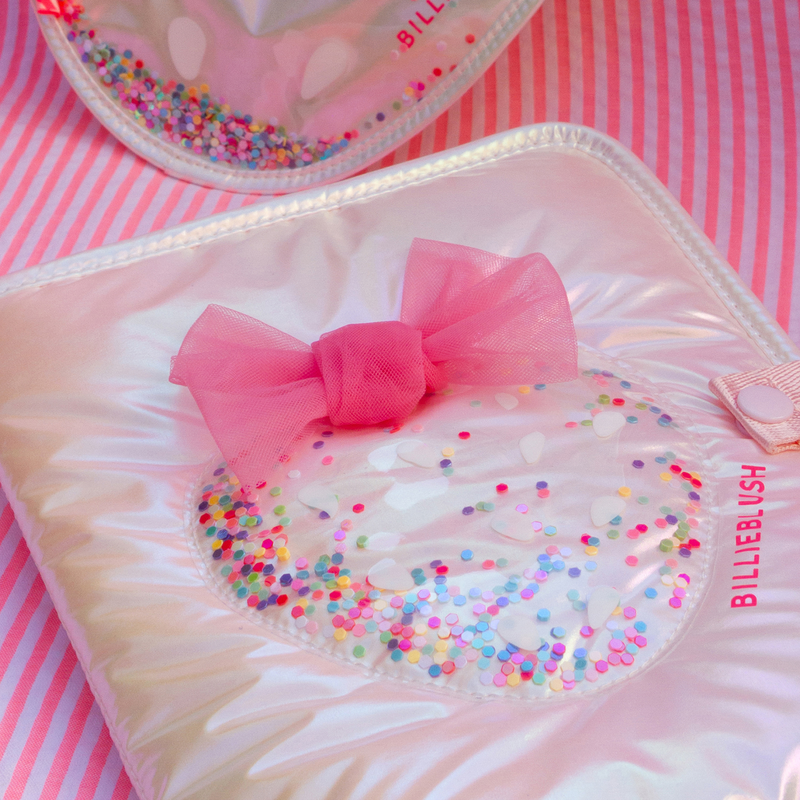 PROTETOR DE REGISTROS DE SA&Uacute;DE BILLIEBLUSH 
                        GIRL