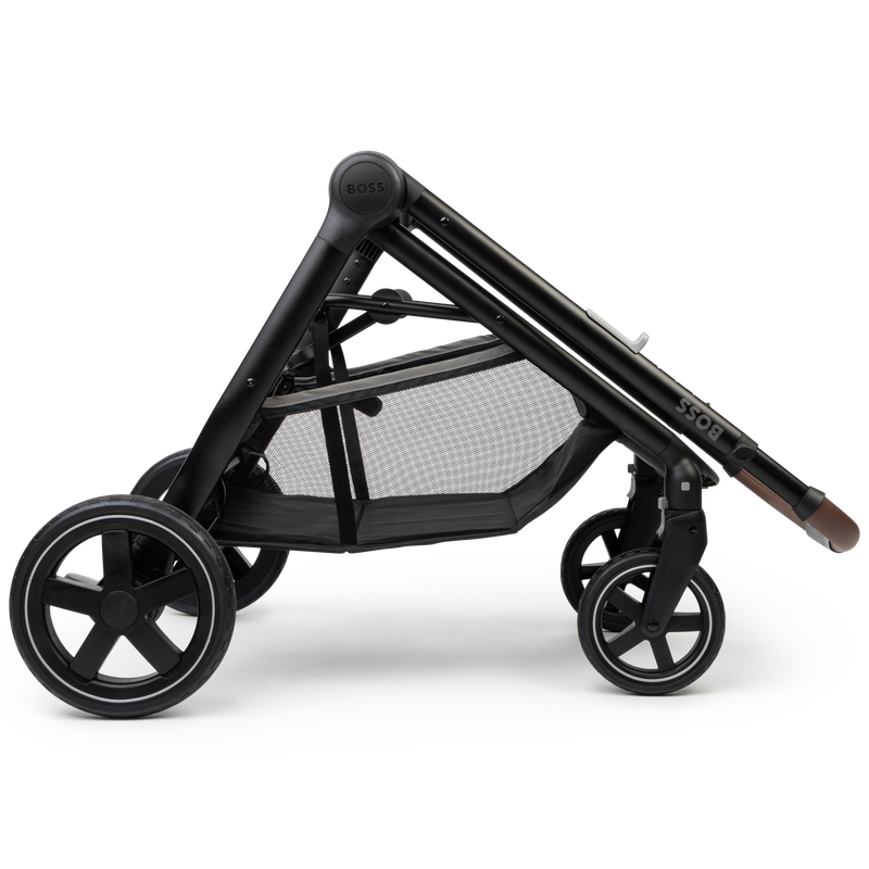 Layered compact buggy BOSS 
                    UNISEX