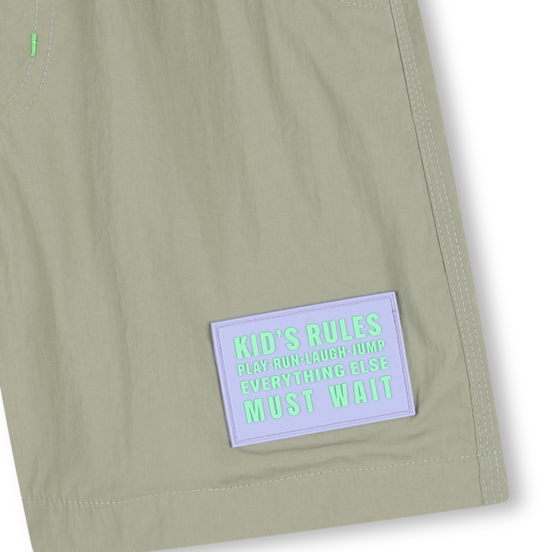 BERMUDAS EM MATERIAL AMASSADO BILLIEBLUSH 
                        BOY