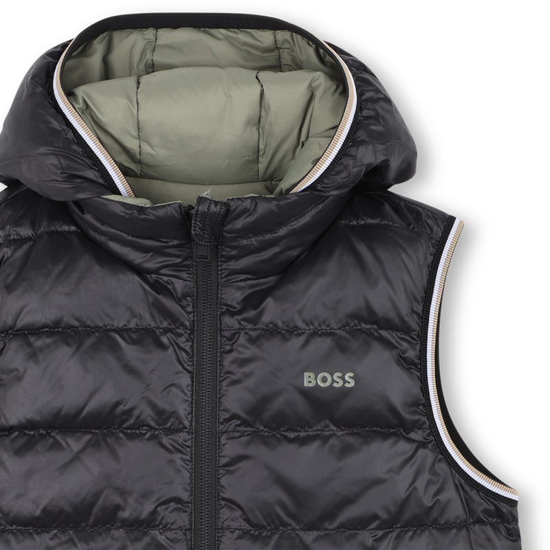 Casaco acolchoado com capuz efeito flano BOSS 
                    BOY