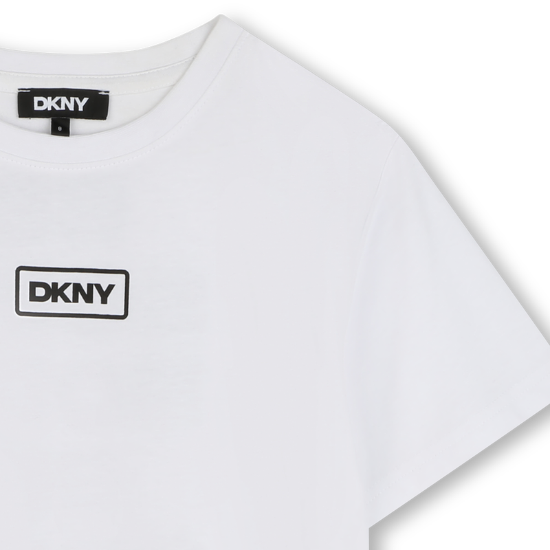 T-shirt de manga curta DKNY 
                        UNISEX