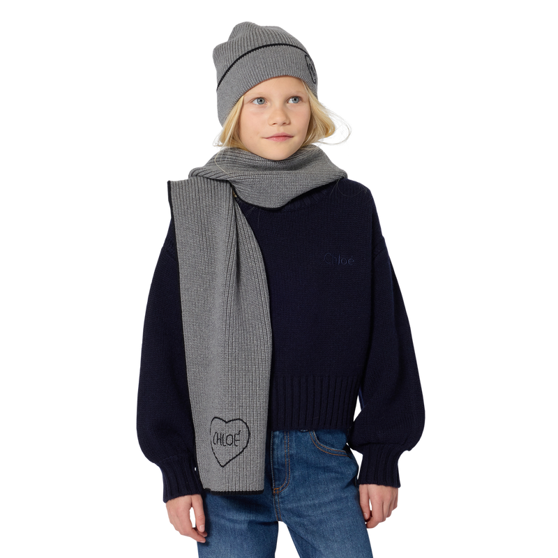 Su&eacute;ter CHLOE 
                        GIRL