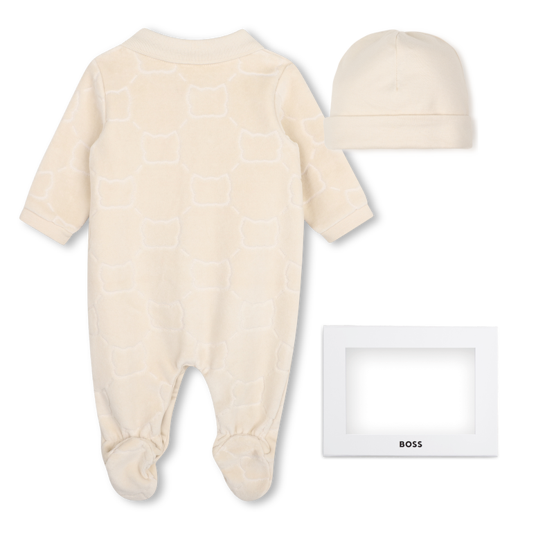 Conjunto de pijama e touca BOSS 
                        MENINO