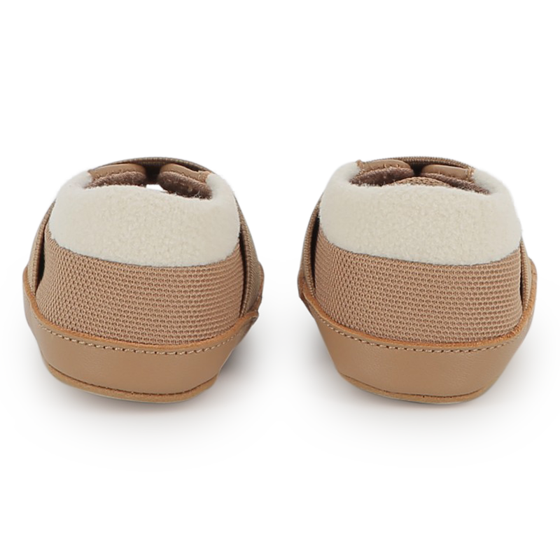 Chinelos de pele de carneiro macia BOSS 
                    UNISEX