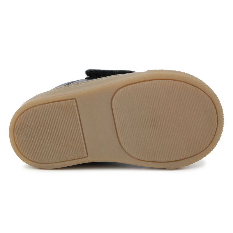 Sapatilhas em pele com velcro BOSS 
                    BOY