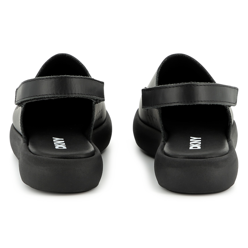 Sand&aacute;lias de couro DKNY 
                        UNISEX