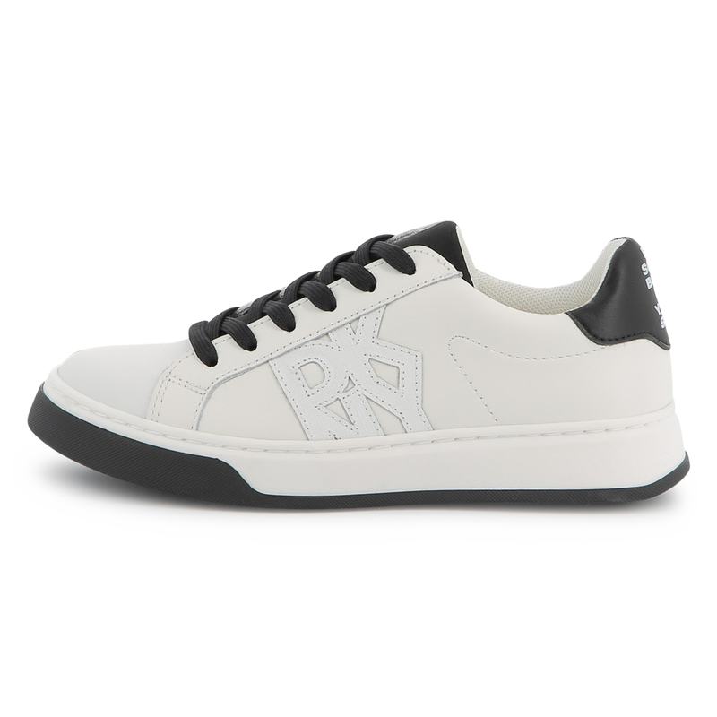 Sapatilhas em couro DKNY 
                        UNISEX