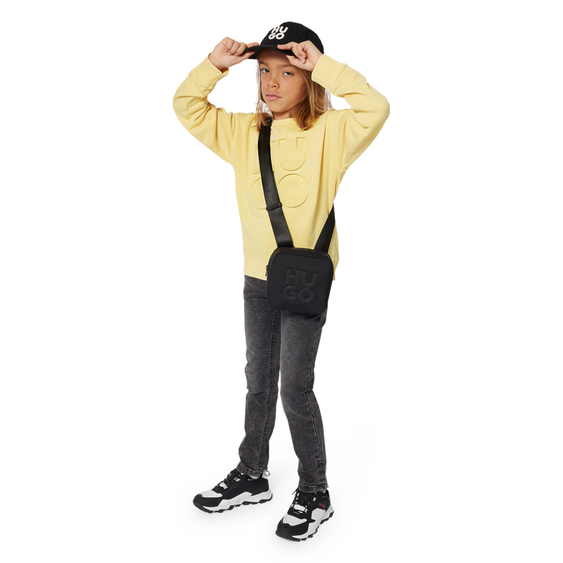 Bon&eacute; com efeito enrugado HUGO 
                        BOY