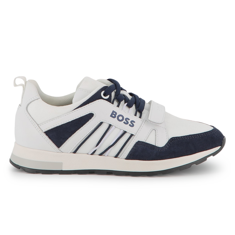 T&ecirc;nis com cadar&ccedil;o BOSS 
                        BOY