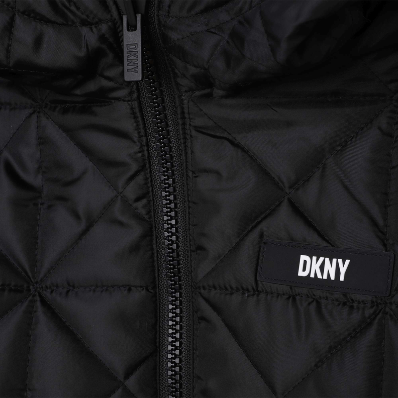 PARKA+CAPUCHO AMOVIVEL DKNY 
                    BOY