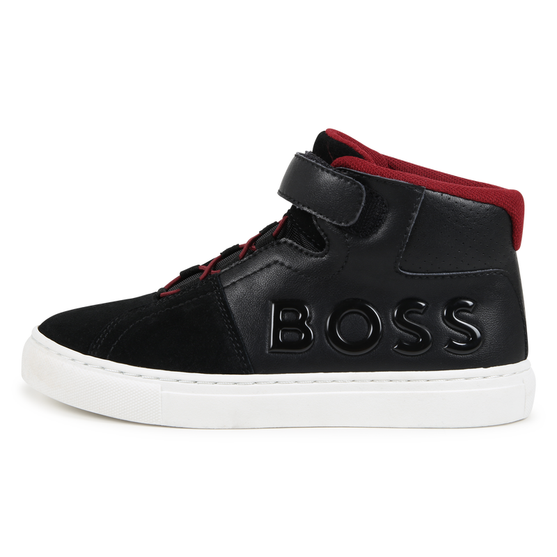 Sapatilhas atacadores e velcro BOSS 
                    BOY