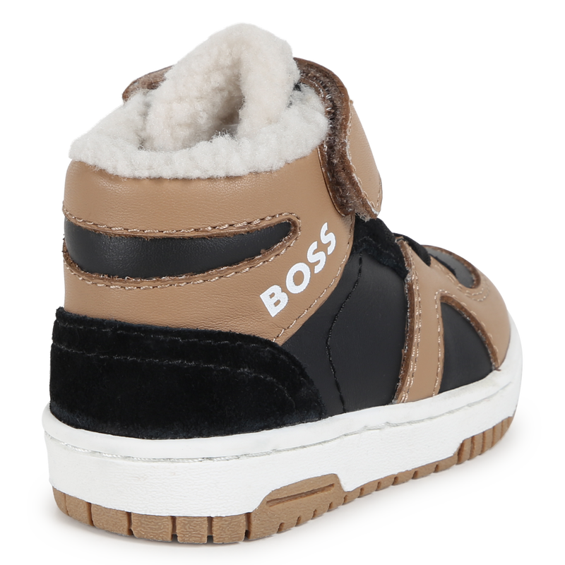Sapatilhas velcro e atacadores BOSS 
                    BOY