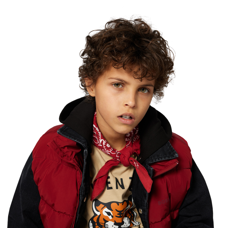 Jaqueta sem mangas BOSS 
                    BOY