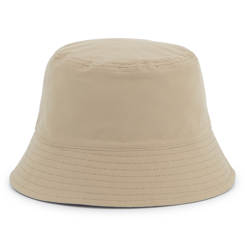 Bon&eacute; tipo bob em bimat&eacute;ria BOSS 
                        BOY