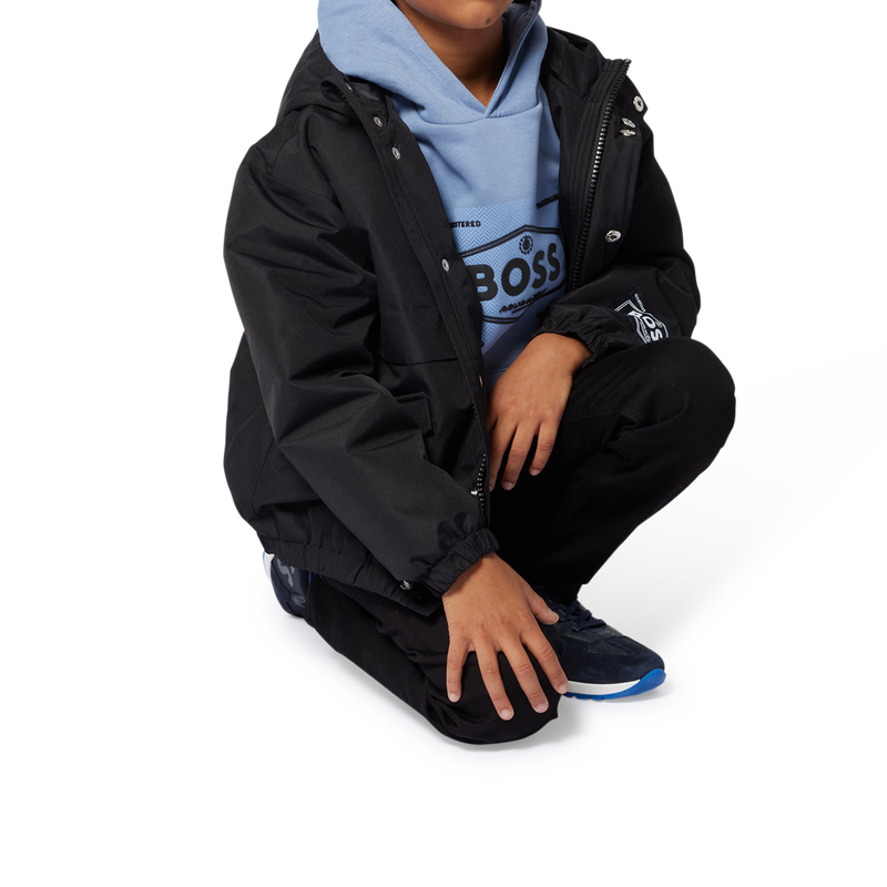 Blus&atilde;o com capuz BOSS 
                        BOY
