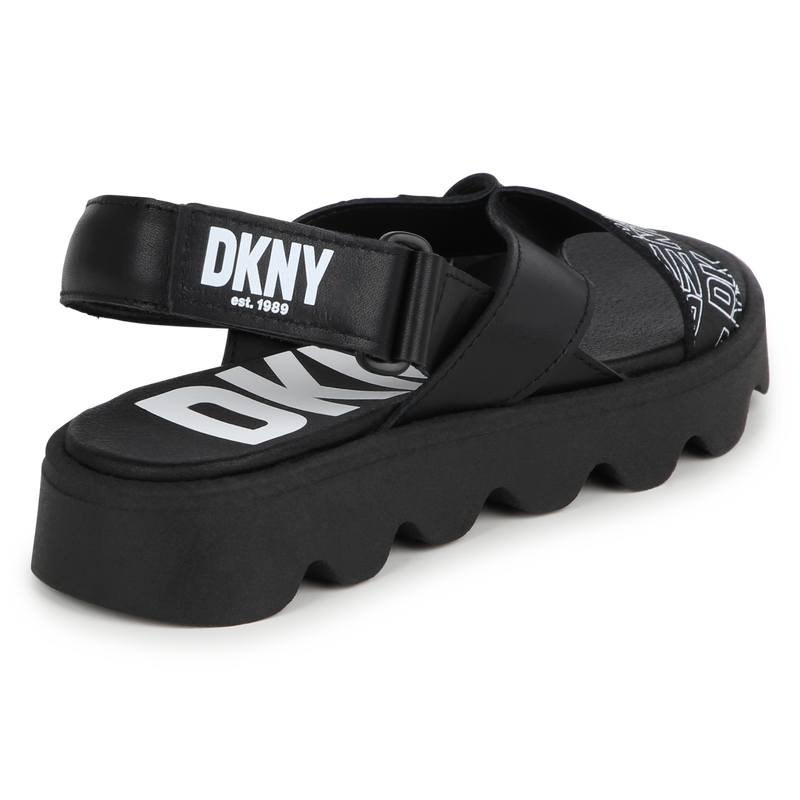 Sandálias de couro com velcro DKNY 
                    GIRL