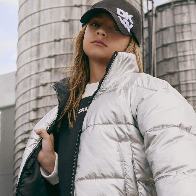 Jaqueta reversível repelente de água DKNY 
                    GIRL
