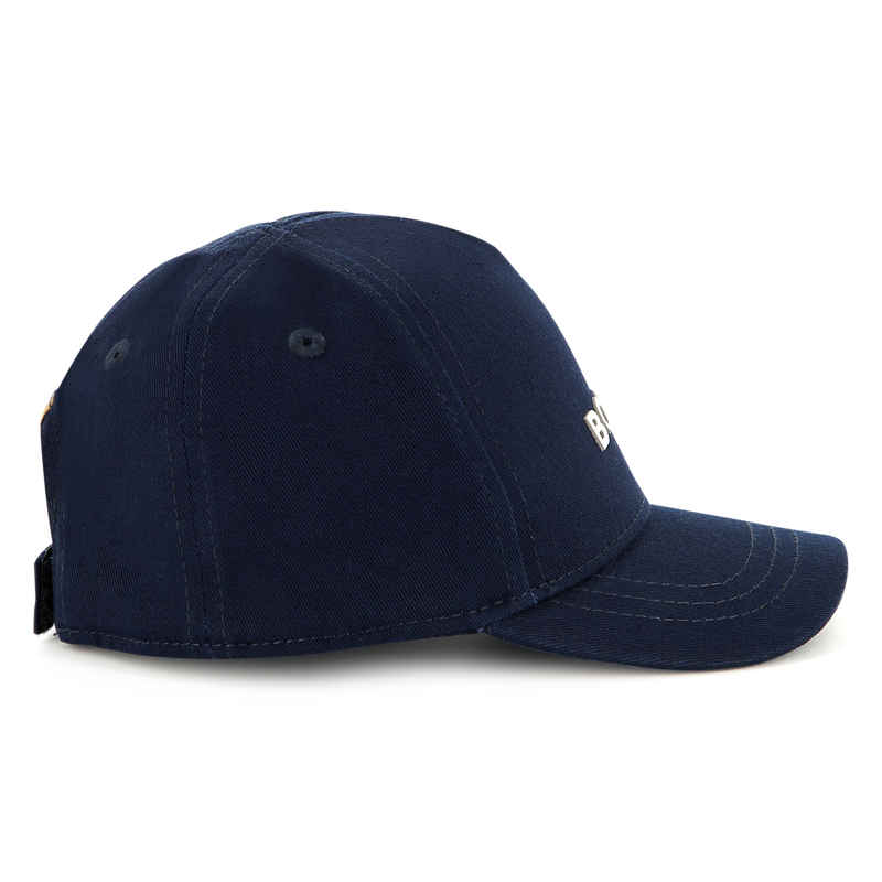 Bon&eacute; de algod&atilde;o com velcro BOSS 
                        BOY