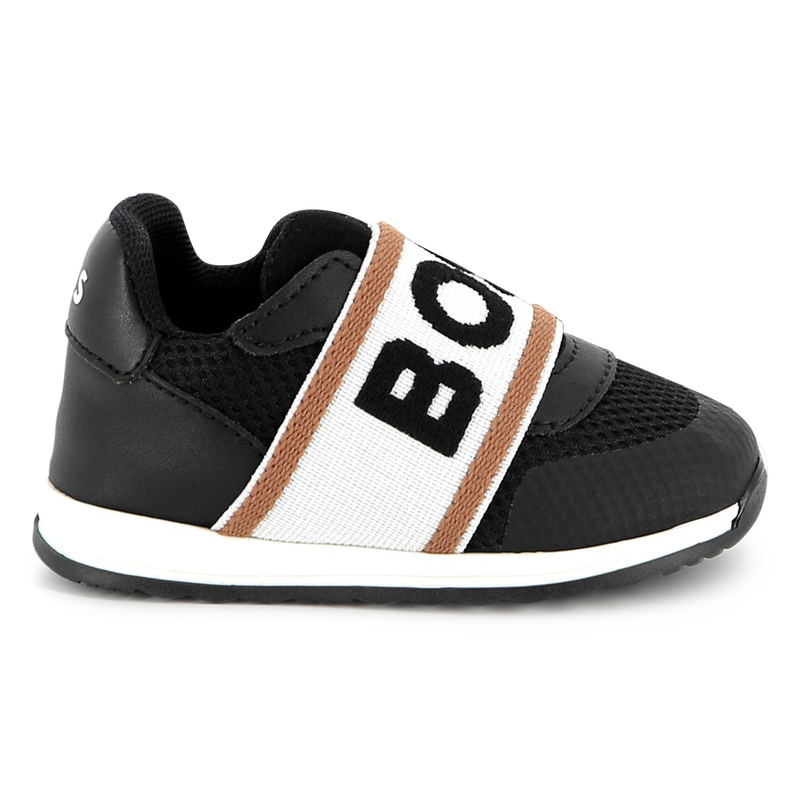 Sapatilhas em pele e rede BOSS 
                        BOY