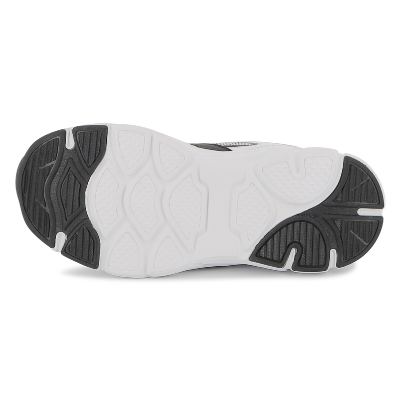 T&ecirc;nis com cadar&ccedil;o BOSS 
                        BOY