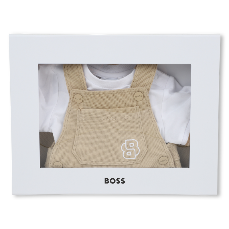 Conjunto de t-shirt e macac&atilde;o BOSS 
                        BOY
