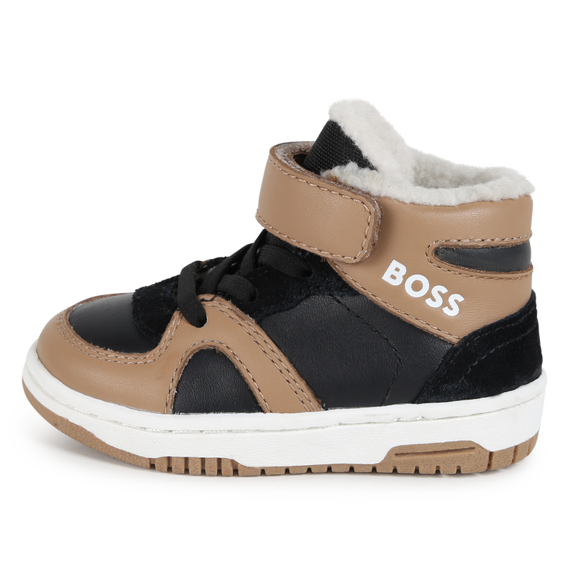 Sapatilhas velcro e atacadores BOSS 
                    BOY