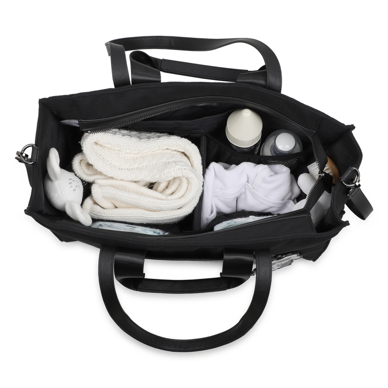 Saco muda-fraldas com crach&aacute; KARL LAGERFELD KIDS 
                        UNISEX