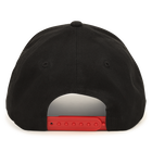 Bon&eacute; com log&oacute;tipo DKNY 
                    MENINA